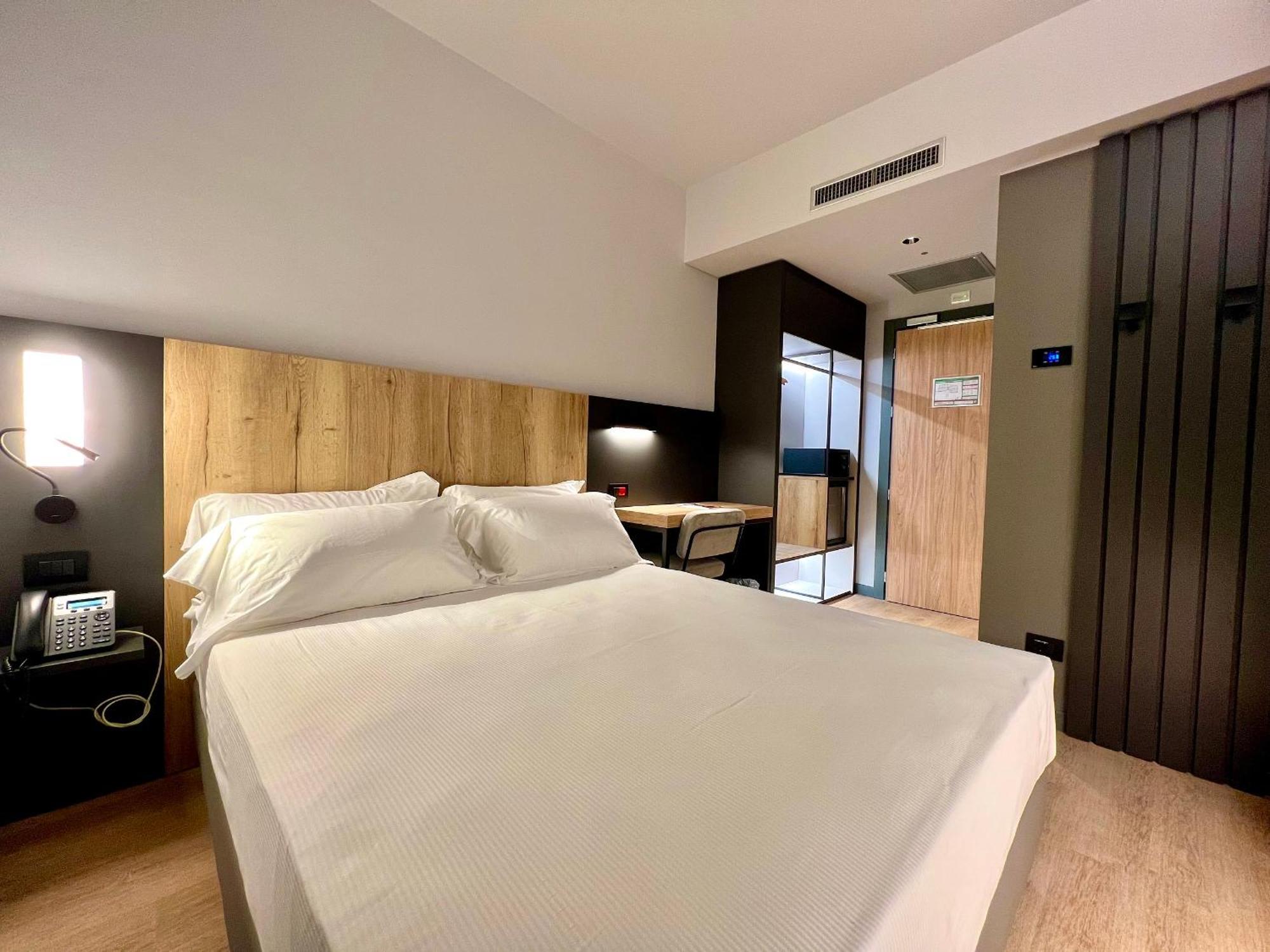 Leonessa Hotel 3*